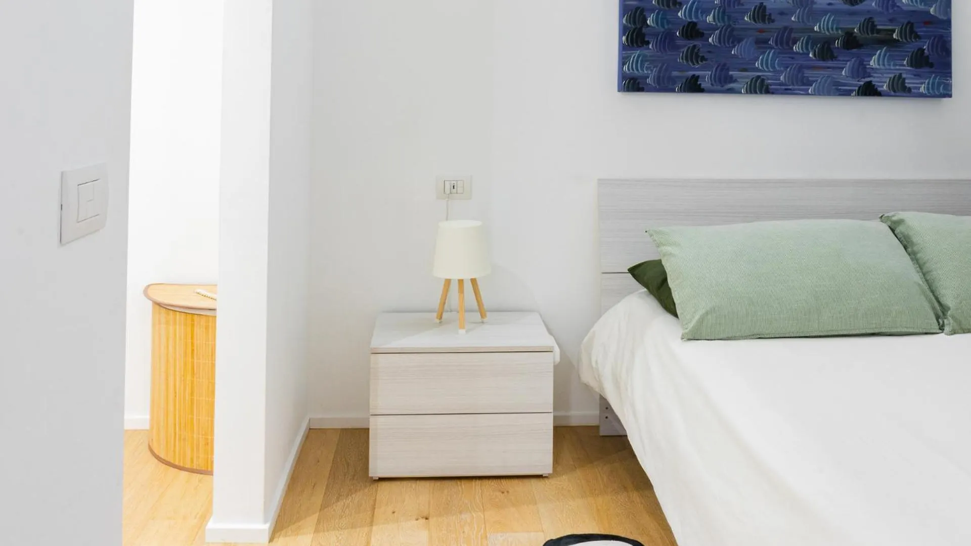 Fashion & Design - Metro California Apartment Milan Italy